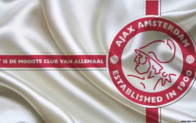 亿德电竞焦点-世界杯金手套奖被他带回家了