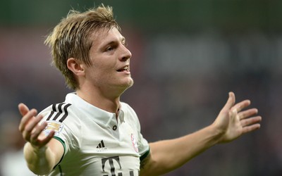 亿德电竞精华-于帕梅卡诺这身体素质太变态